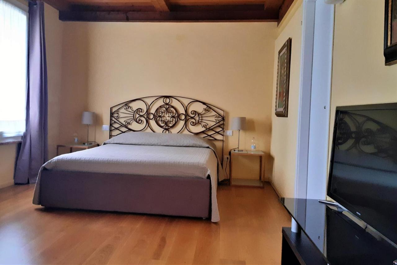 B&B Le Stanze Del Belriguardo Voghiera Kültér fotó