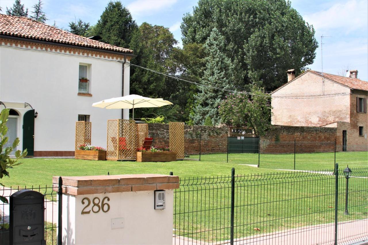 B&B Le Stanze Del Belriguardo Voghiera Kültér fotó